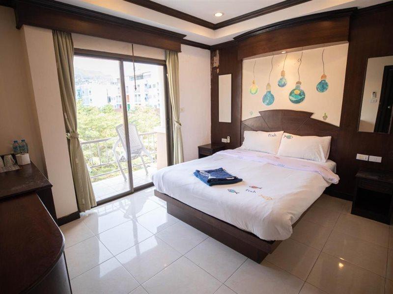 Fish And Summer House Patong Екстериор снимка