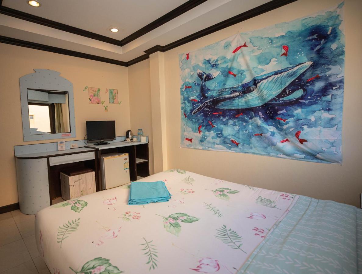 Fish And Summer House Patong Екстериор снимка